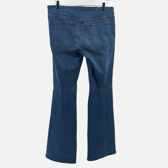 We The Free Penny Pull On Flare Jeans - Size 30 - Picture 4 of 9